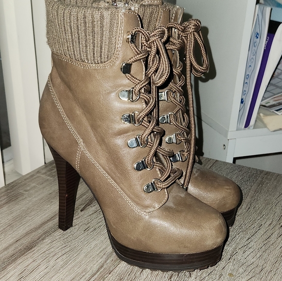 JLO platform ankle boot - Picture 7 of 12